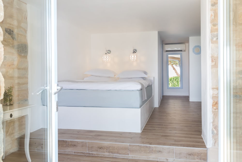 Calme Boutique Hotel Paros 4/50