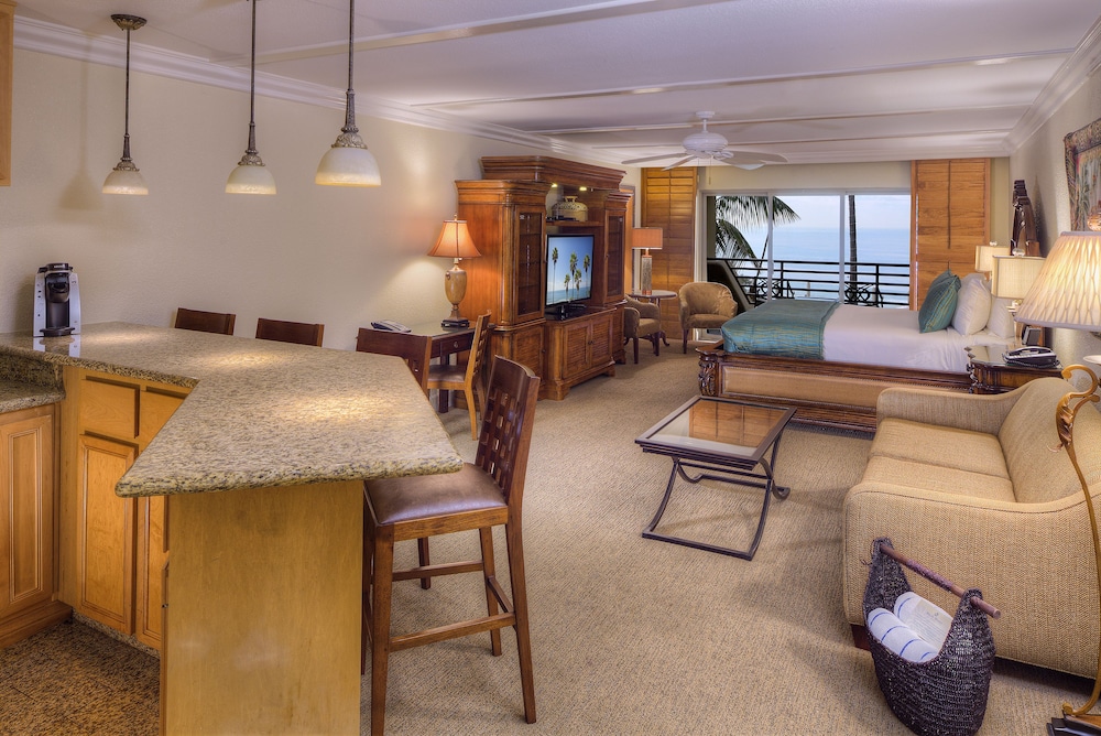 Pacific Terrace Hotel 66/92
