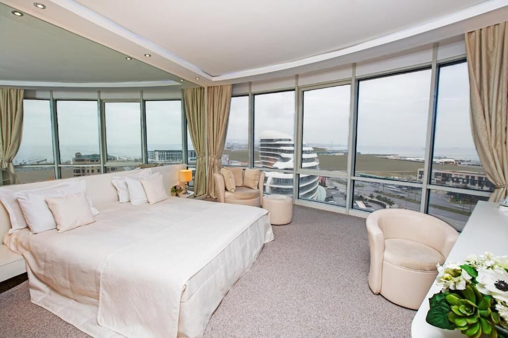 Sahil Hotel Baku 26/68