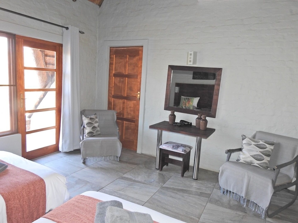 Balule Bushveld Safari Lodge 16/38