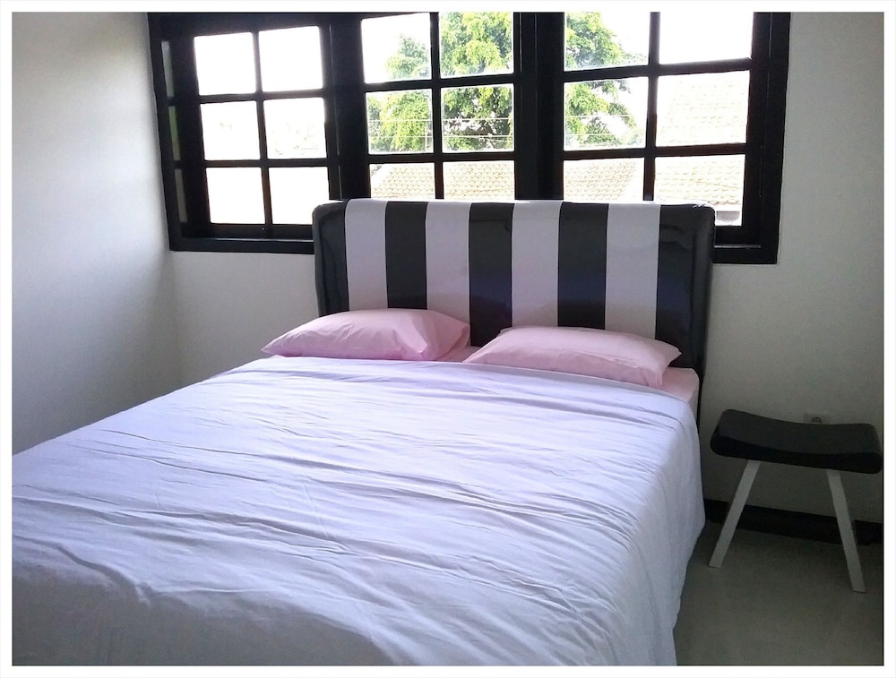 Mess Inn Semarang 14/35