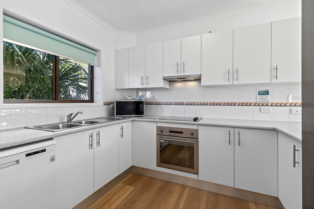 CULGOA POINT BEACH RESORT 7/72