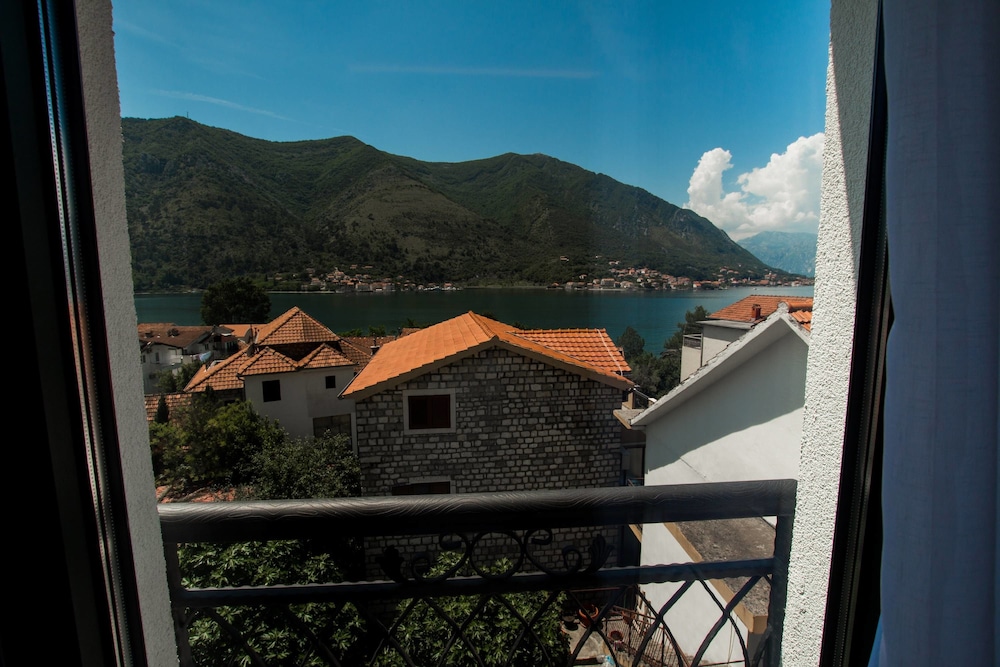 Hotel Alkima 39/50