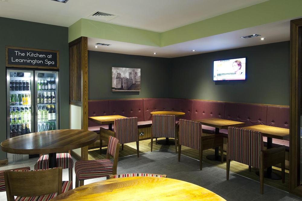 Premier Inn Leamington Spa Town Centre 30/54