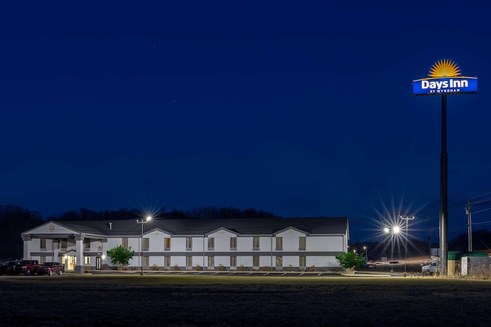 Days Inn by Wyndham Grayson 7/58