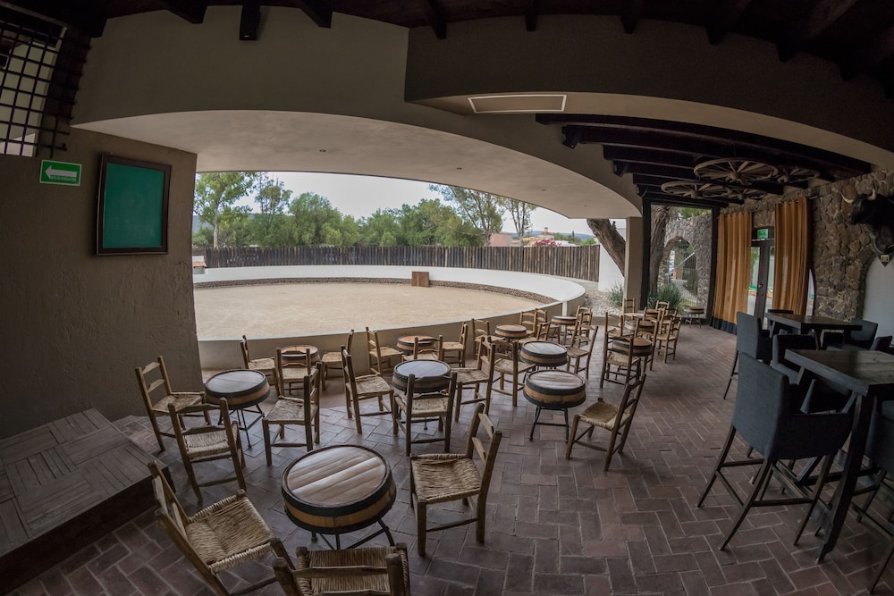 Hotel Hacienda EL Salitre 29/50