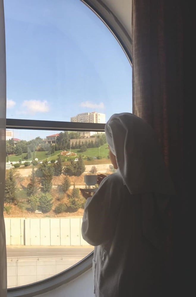 Crossway Hotel Baku 55/60
