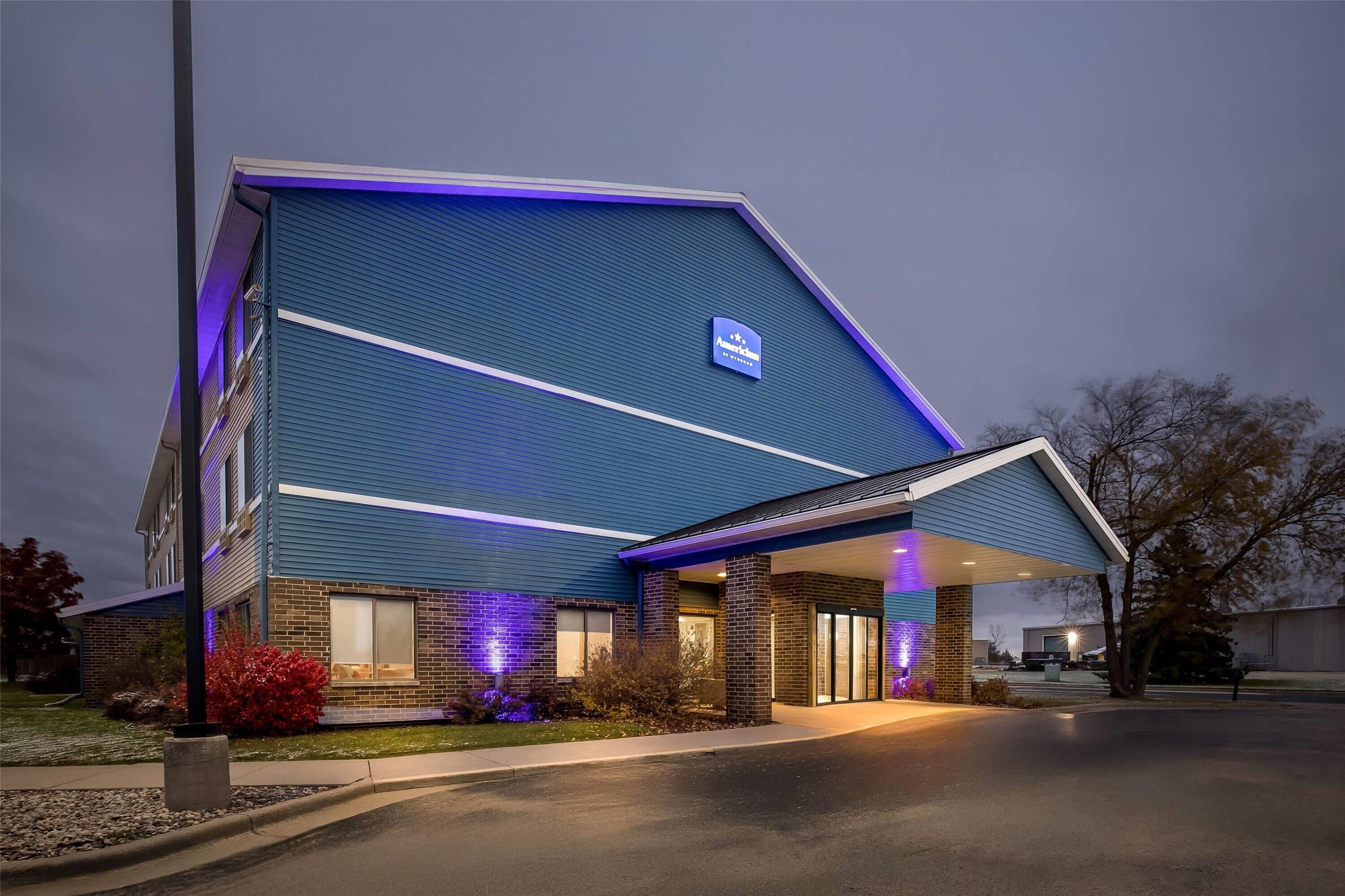 AmericInn by Wyndham Columbus Wisconsin 7/38