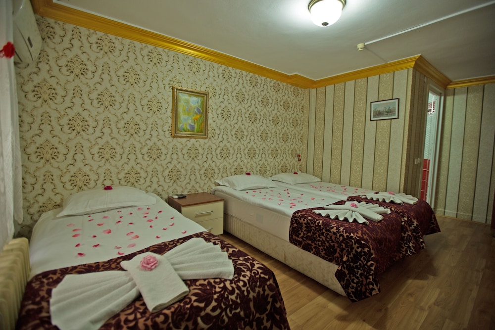Sirkeci Emek Hotel 40/64