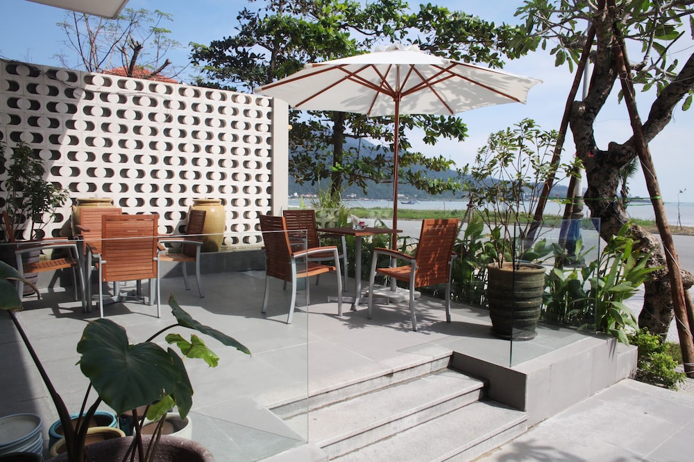 Dan Oasis Beach Hotel and Apartment 30/37