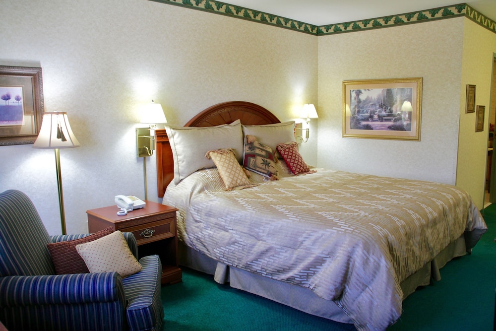 Grand Vista Hotel and Suites 22/61