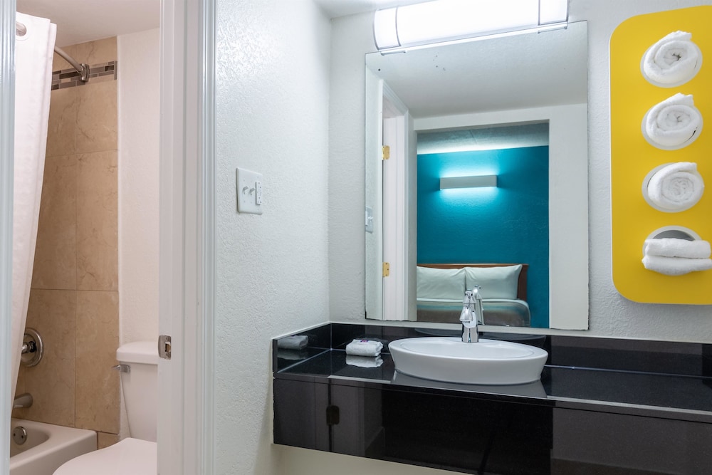 Motel6 North Little Rock, AR - McCain 27/56