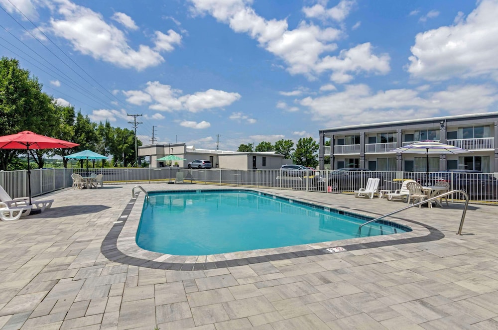 Suburban Studios Verona - Staunton North 51/60