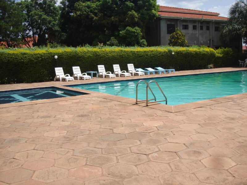 Acholi Inn 13/13