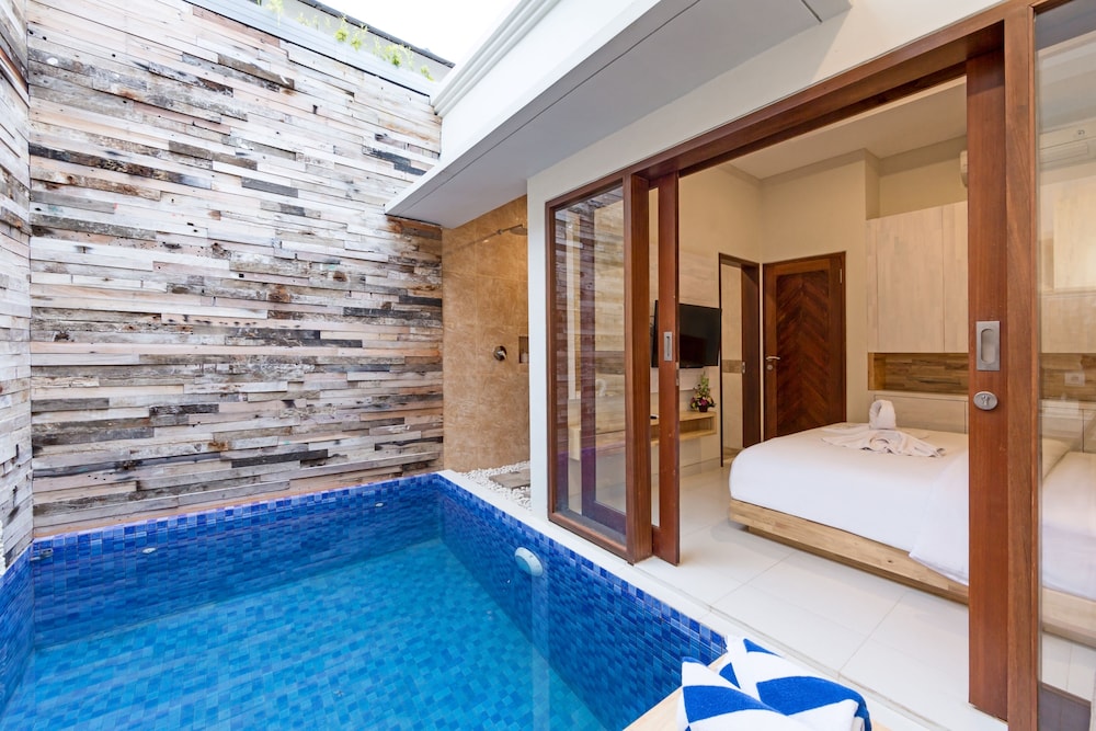 Paisa Seminyak Living 30/50
