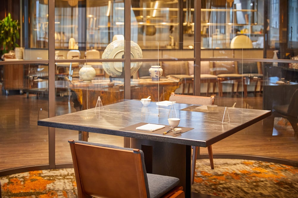 Hotel Collective 32/50