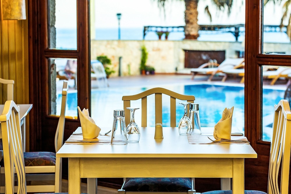 Xenios Possidi Paradise Hotel 35/50