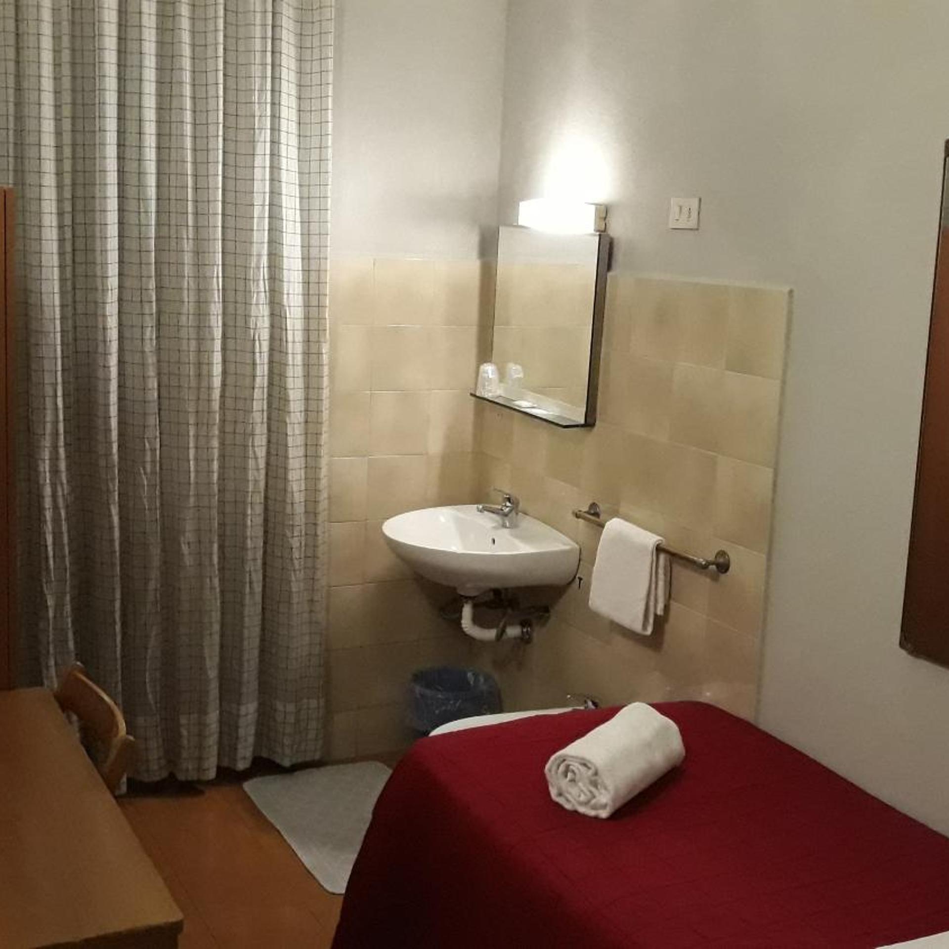 Hotel Tirreno 54/56