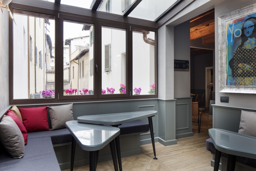 The Frame Hotel 36/46