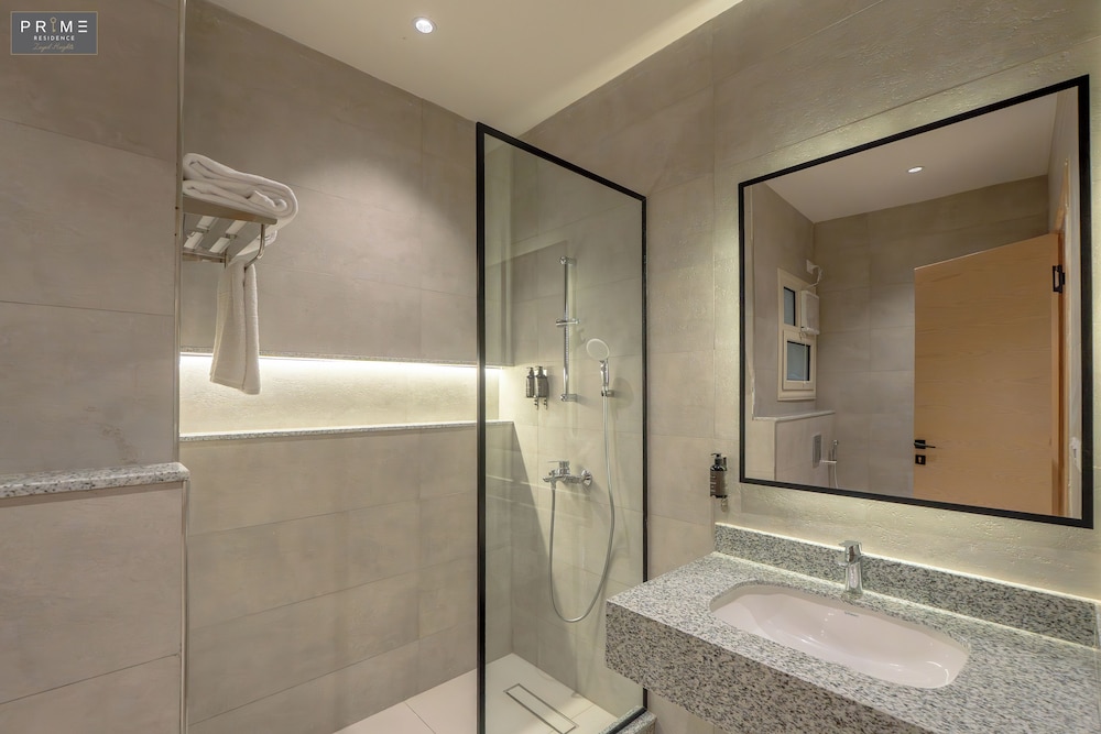 Prime Residence Zayed Heights 47/50