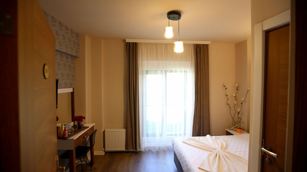 Senyor Garden Hotel 20/50