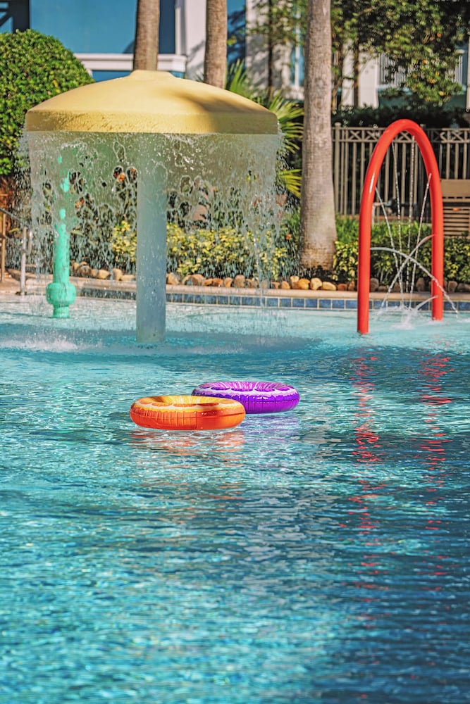 Floridays Orlando Resort 70/73