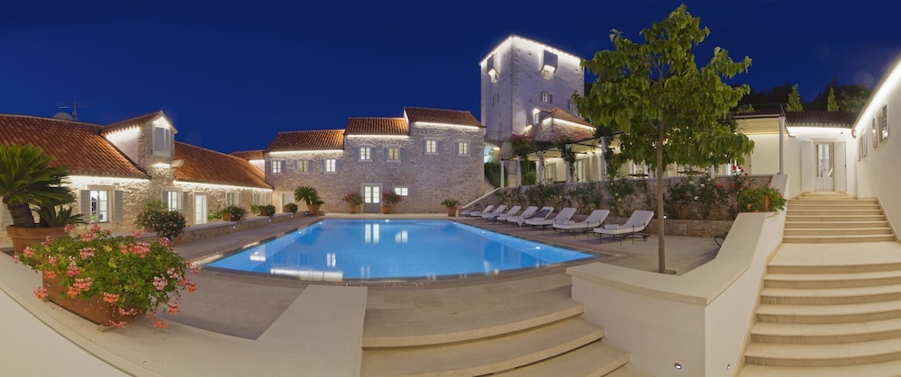 Hotel Martinis Marchi 41/50