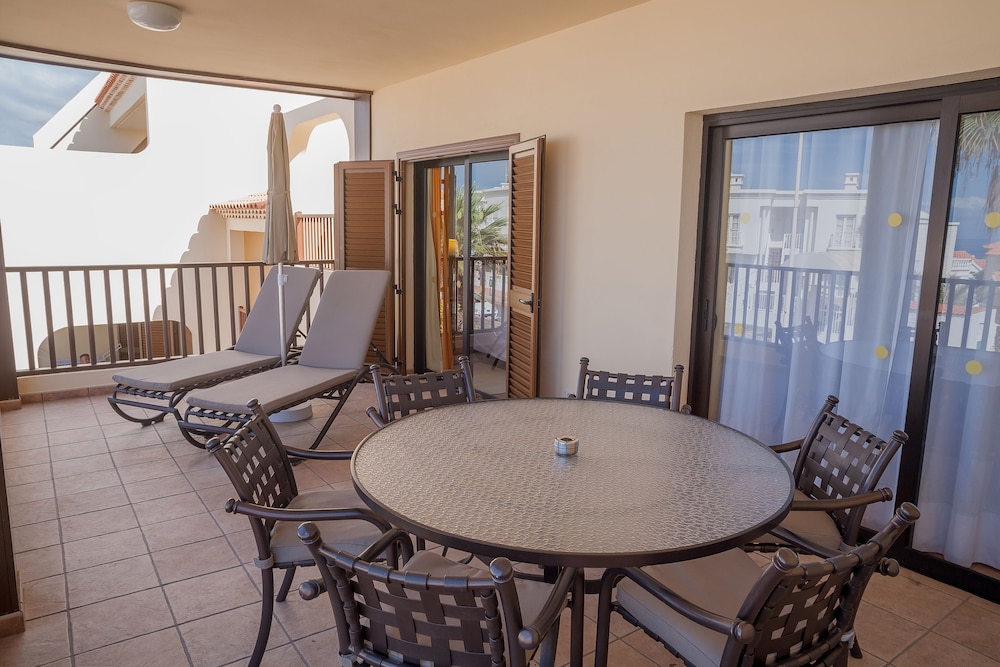 Hilton Vacation Club Royal Sunset Beach Club Tenerife 50/68