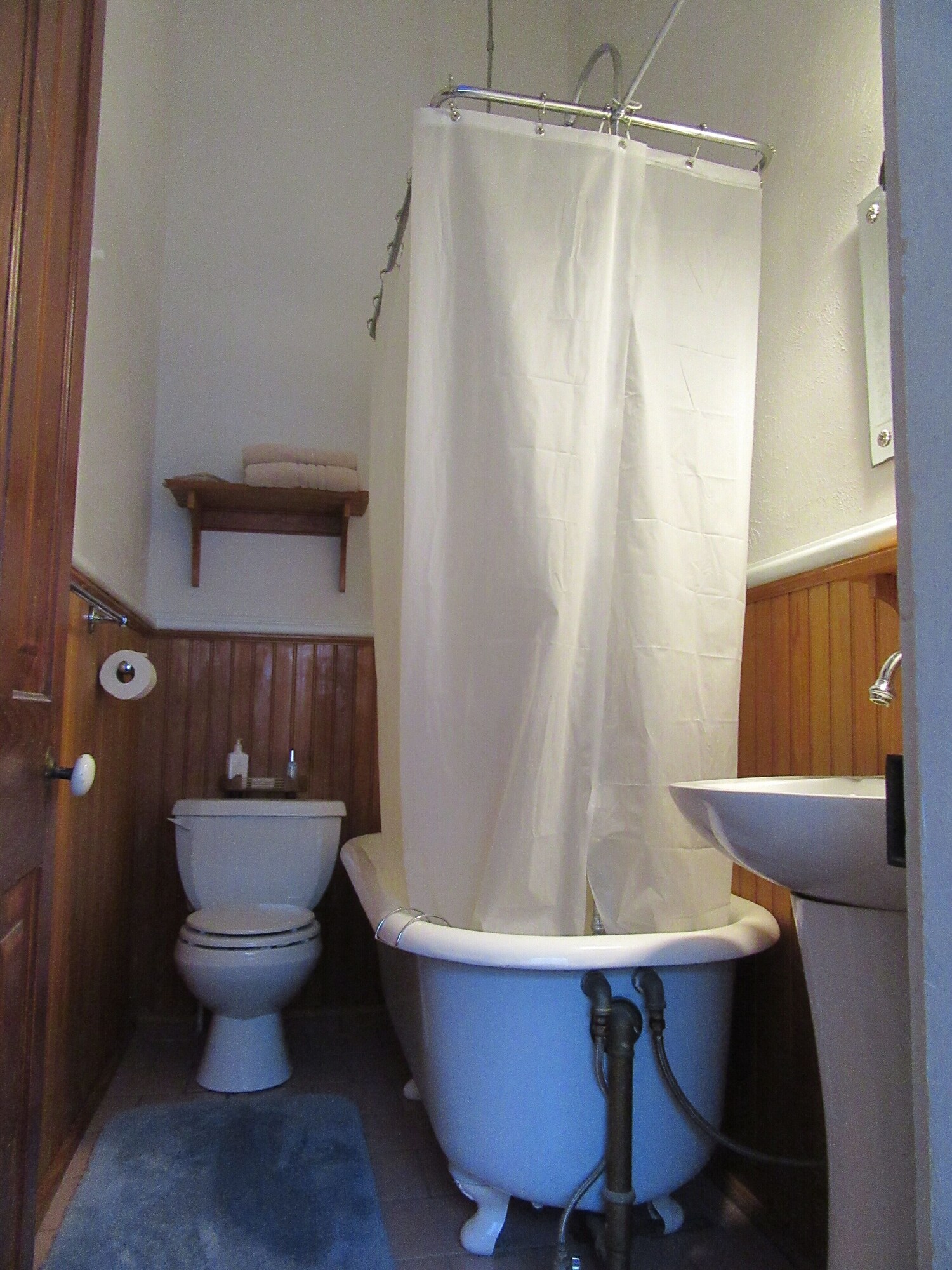 جناح بسرير كوين وسرير فردي، Garden District B&B 4/4