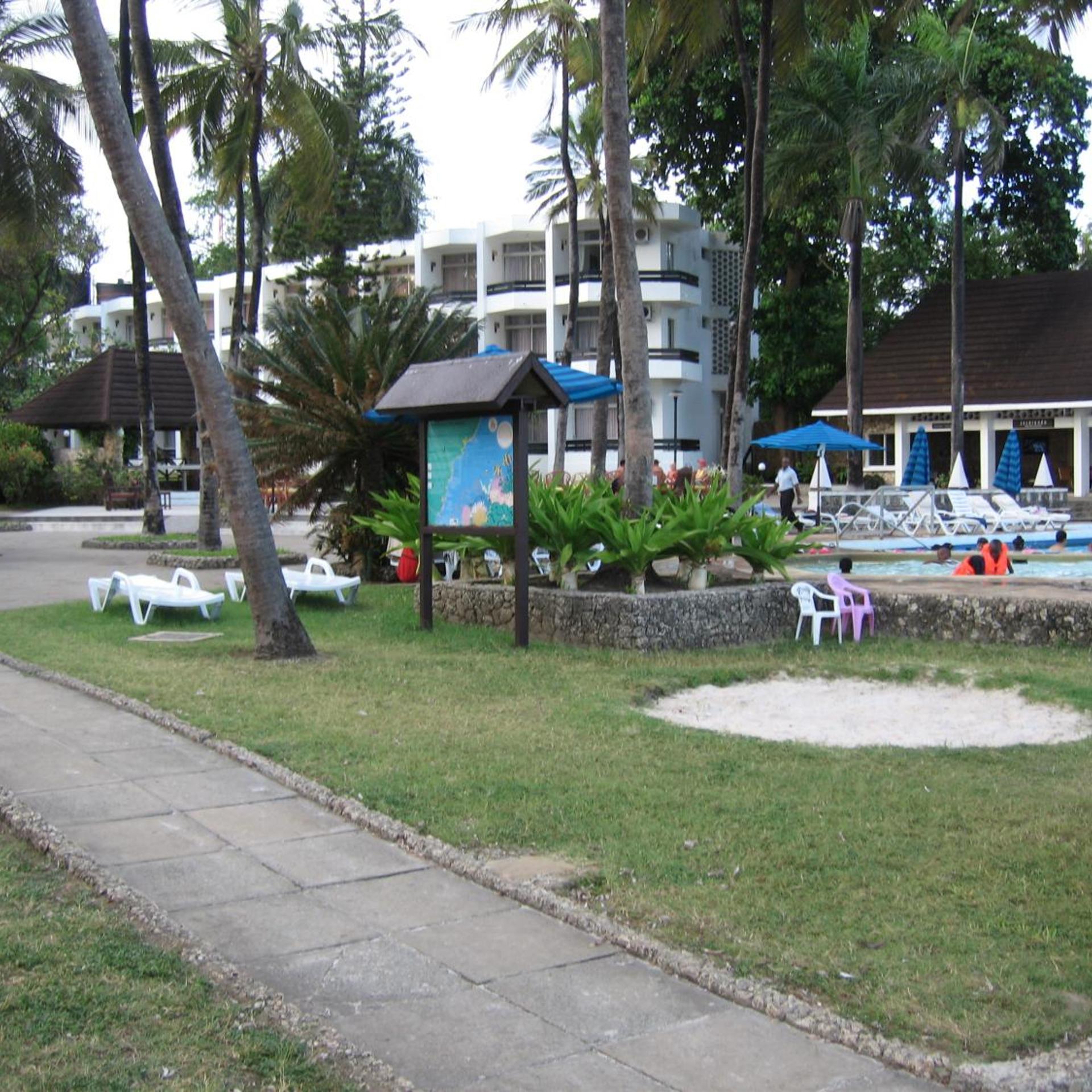 Kenya Bay Beach Hotel 18/46