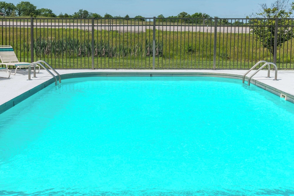 Ramada By Wyndham Columbia 39/51