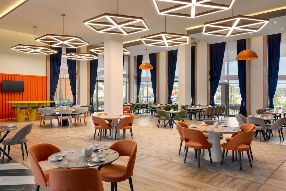 Ramada Encore by Wyndham Zomin 30/41