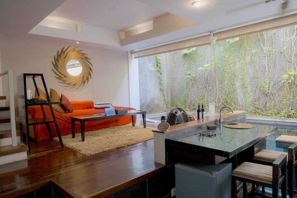 18 Suite Villa Loft Kuta 57/73