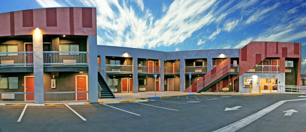 EPIC Hotel Pico Rivera 35/41