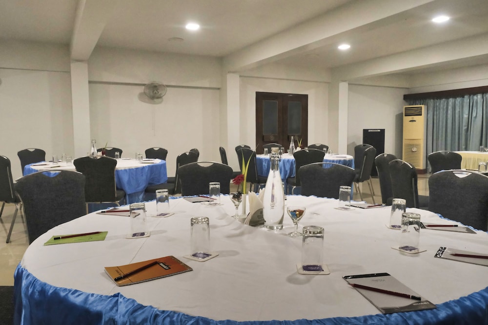 Peerless Sarovar Portico 31/45