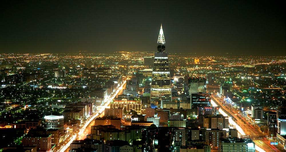 كراون بلازا الرياض منهال(Radisson Blu Hotel and Convention Center, Riyadh Minhal) 62/67