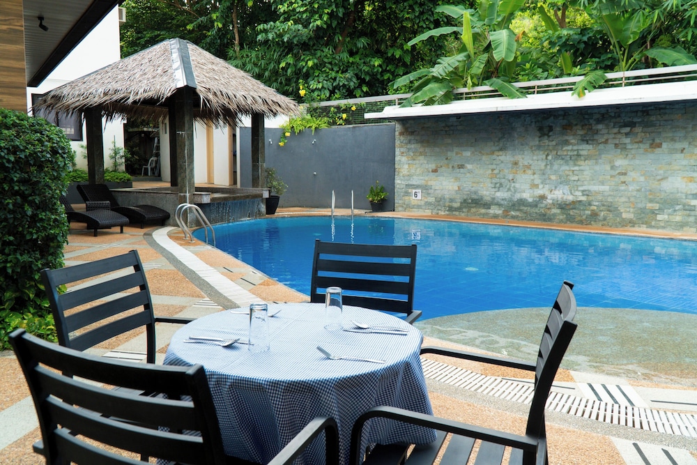 Pearl Vista De Coron Resort Hotel 49/50