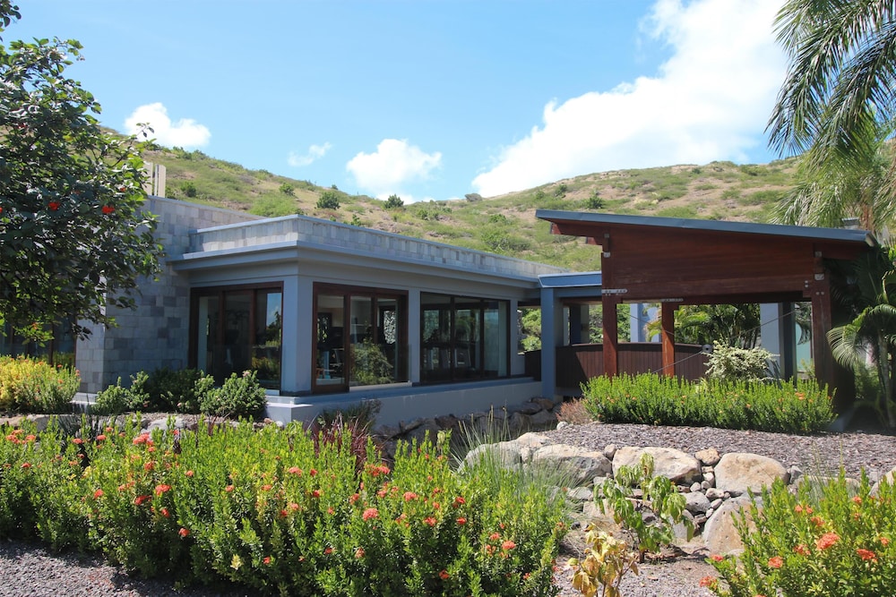 PARK HYATT ST. KITTS 4/74