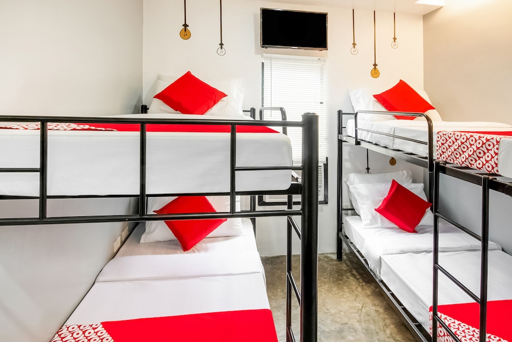 OYO 495 The Pocket Hotel 16/32