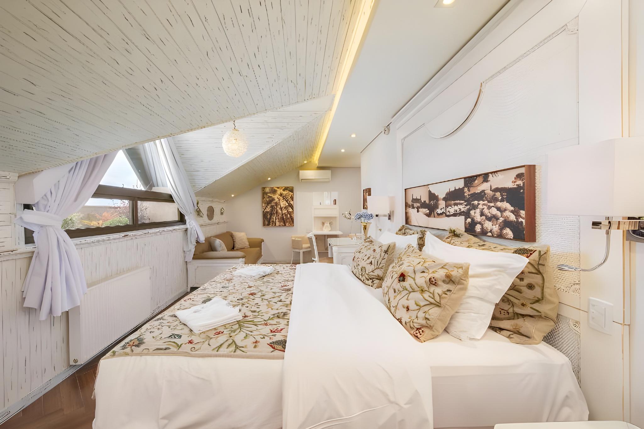 Junior Suite, Single
