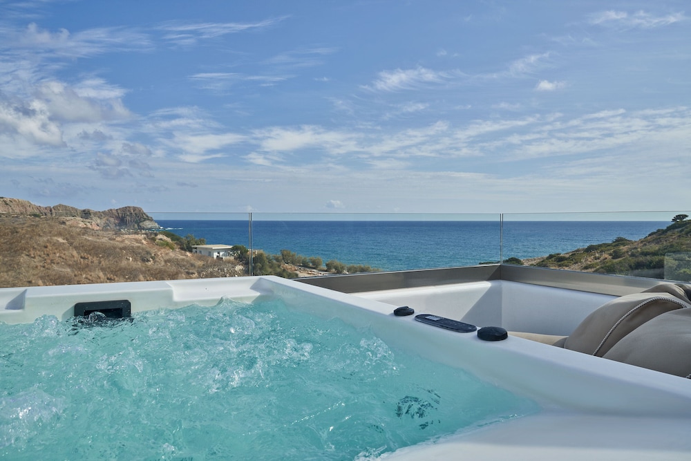 Volcano Luxury Suites Milos 42/50