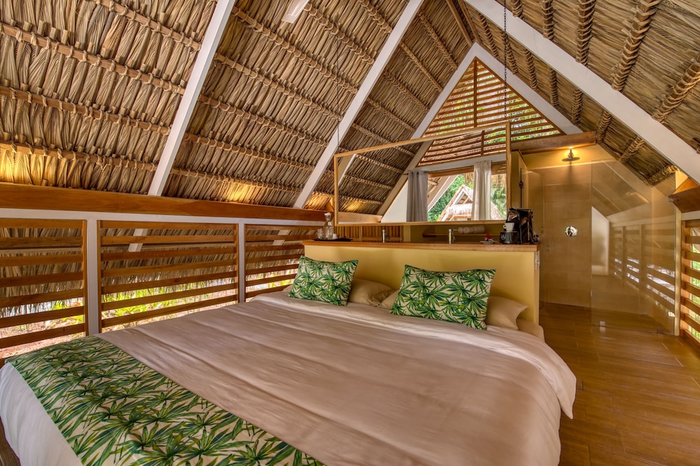 Shawanda Lodge 23/50