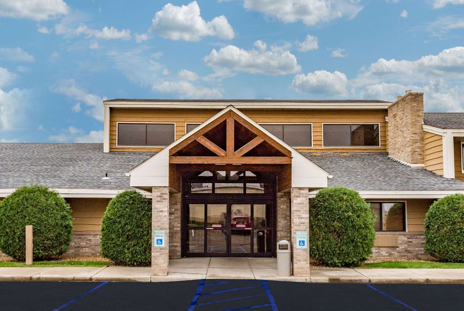 Americinn By Wyndham Dickinson 3/39