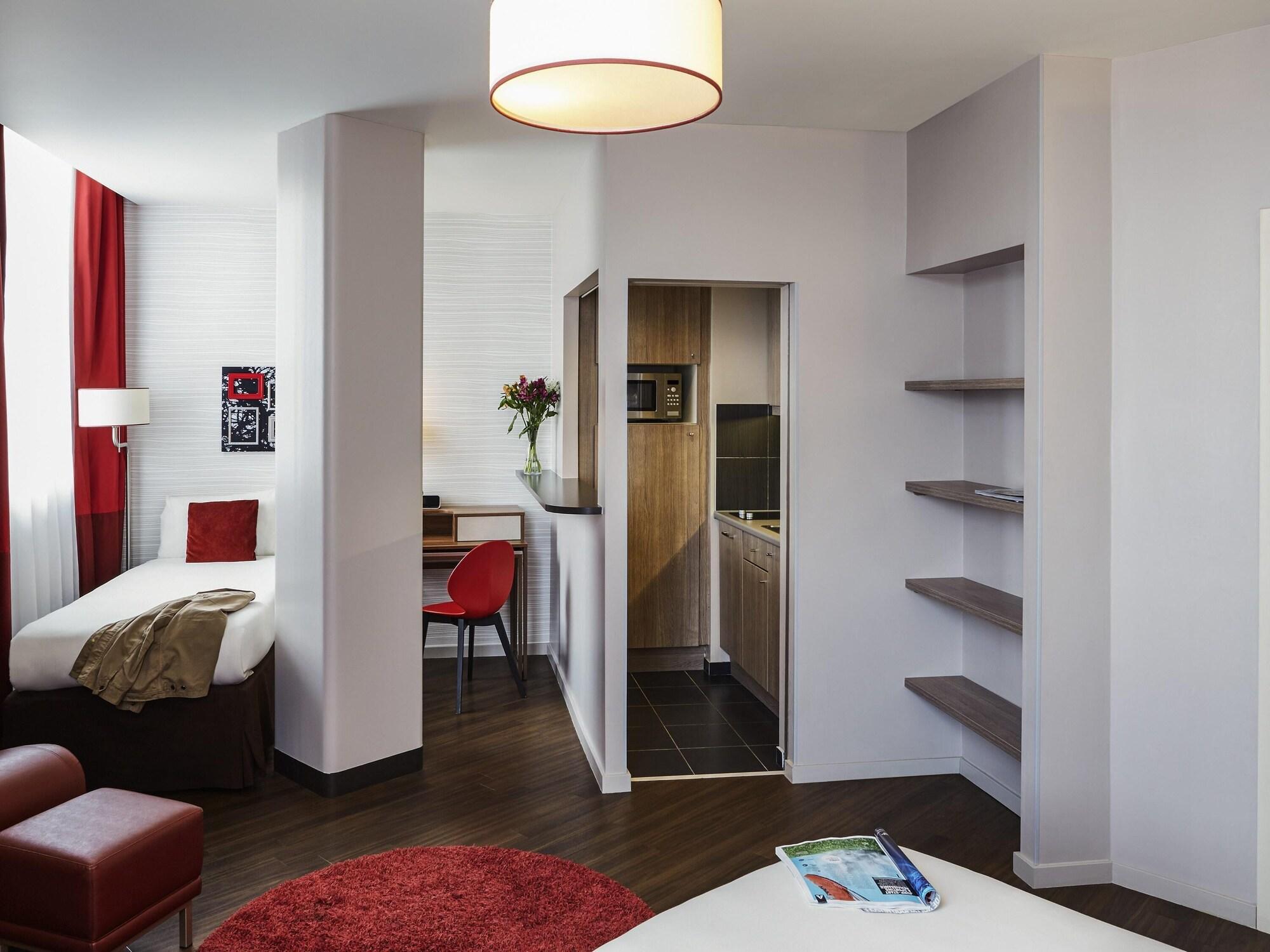 Studio, Multiple Beds