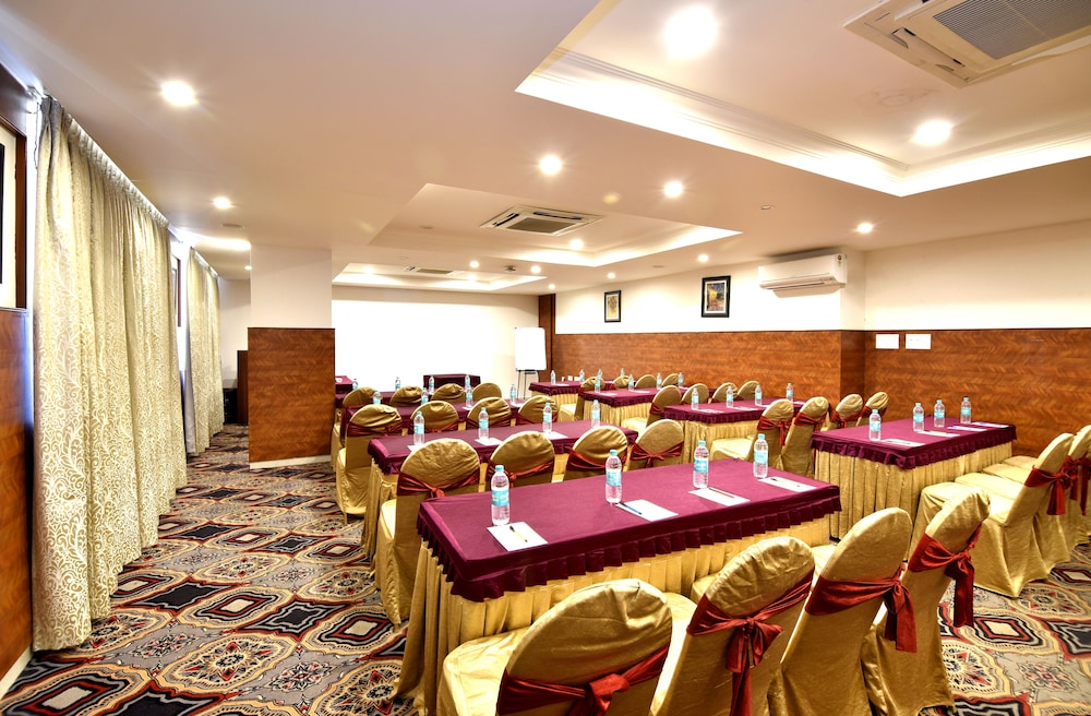 I V Sanctum Hotel 36/49