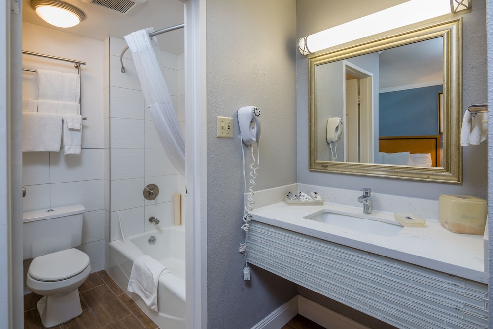 Soma Park Inn – Civic Center 40/50