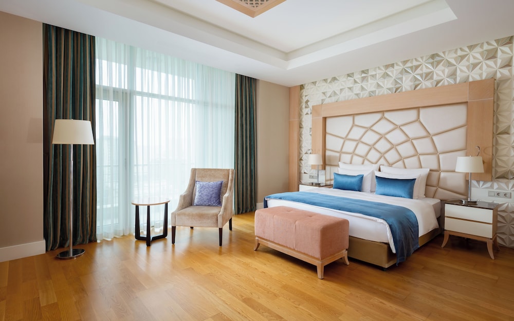 3 Bedrooms, Residential, Deluxe, Suite, 3 King Beds
