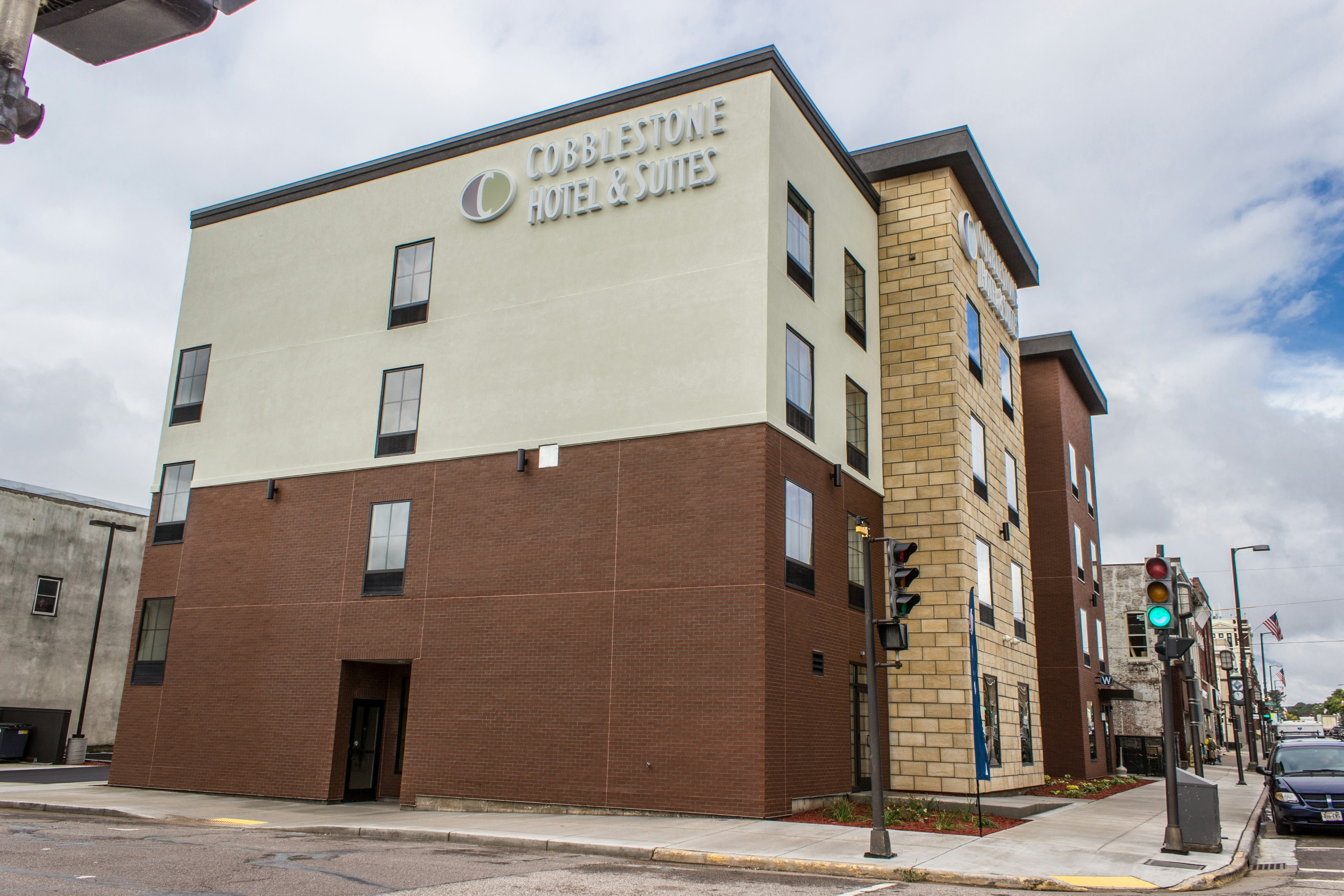 Cobblestone Hotel & Suites - Chippewa Falls 2/49