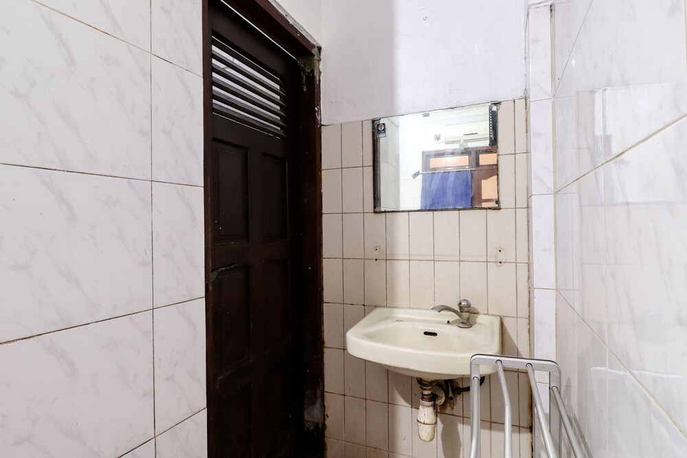Hotel Gajah Mada 13/35