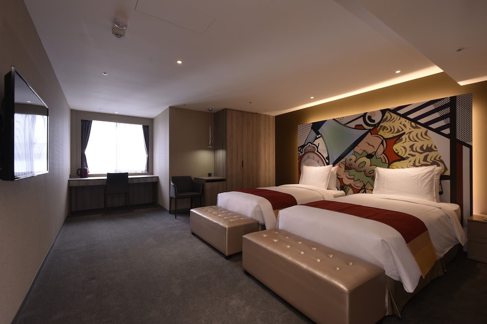 Green World Hotels Zhongxiao Taipei 10/50